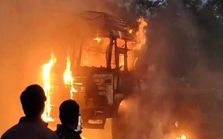 Bihar Fire news: बेतिया में ट्रक बना आग का गोला! सड़क किनारे खाना बनाना पड़ा भारी गैस सिलेंडर विस्फोट से मचा हड़कंप