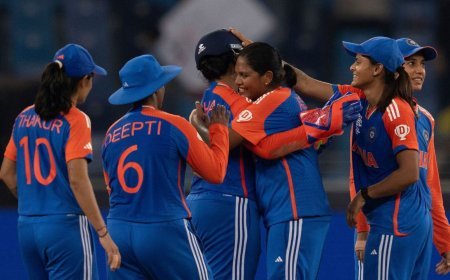 IND vs SL: भारतीय महिला टीम की बल्लेबाजी मजबूत, शेफाली वर्मा को किया गया बाहर