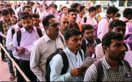 UP Revenue Department Bharti 2025: क्या आप हैं तैयार? यूपी में आने वाली है सरकारी नौकरियों की सुनामी