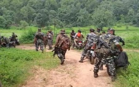 Jharkhand News: झारखंड जन मुक्ति परिषद को तगड़ा झटका!  लेतेहार के जंगलों में गरजी गोलियां दस लाख के इनामी नक्सली  ढेर