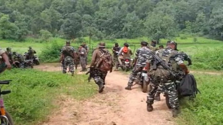 Jharkhand News: झारखंड जन मुक्ति परिषद को तगड़ा झटका!  लेतेहार के जंगलों में गरजी गोलियां दस लाख के इनामी नक्सली  ढेर