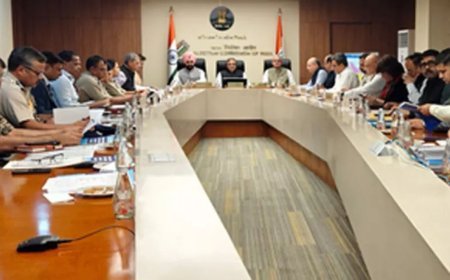 Bihar Assembly Elections 2025: चुनाव आयोग ने सीमावर्ती इलाकों की तैयारियों की समीक्षा की, कड़ी निगरानी के निर्देश