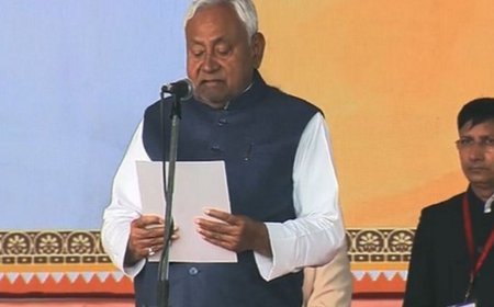 Nitish Kumar: 10वीं बार शपथ! नीतीश कुमार की वापसी में क्या छुपा है सत्ता संतुलन का बड़ा खेल?
