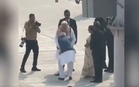 Bihar: नीतीश ने झुककर पैर छुए—पटना एयरपोर्ट पर क्या हुआ, जिसे लेकर RJD ने तंज कसा?