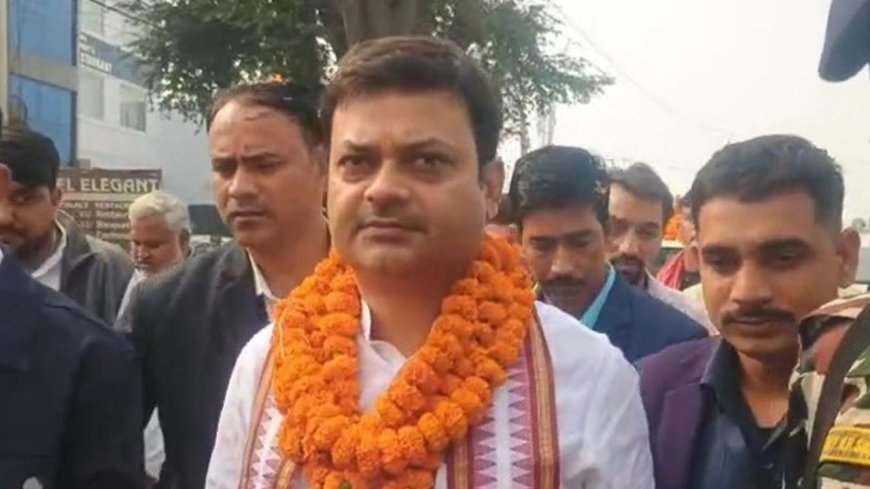 Bihar Politics: संजय सिंह की नई कुर्सी का रहस्य—नारियल फोड़कर क्यों की सत्ता की शुरुआत?