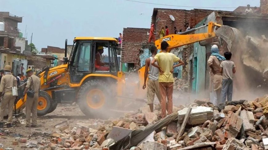 Bihar News: रांची रोड पर चला बुलडोज़र—नगर निगम ने किसका बड़ा अतिक्रमण किया साफ?