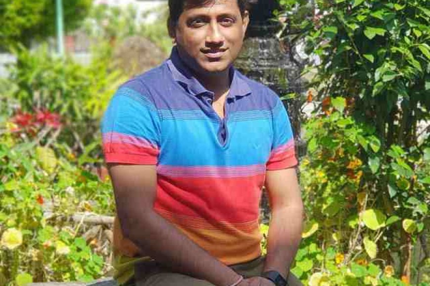 चार्टर प्लेन से यात्रा कर चर्चा में आए नीलेश देवरे कौन हैं ?