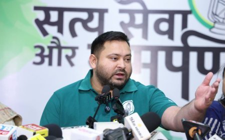 धर्मेंद्र प्रधान के इस्तीफे पर तेजस्वी ने किया पोस्ट तो पब्लिक ने कर दिया जमकर रोस्ट....