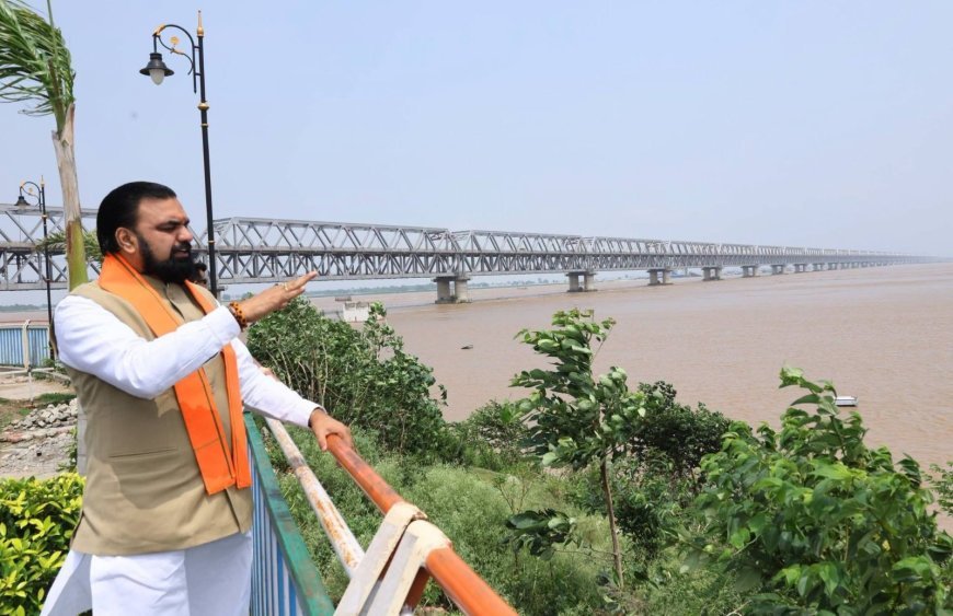 पटना: खतरे के निशान के पार पहुंची गंगा, सीएम सम्राट ने किया सर्वेक्षण